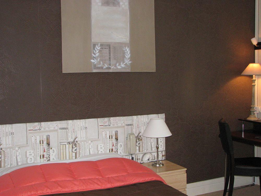 Hotel La Croix Blanche Тарб Экстерьер фото